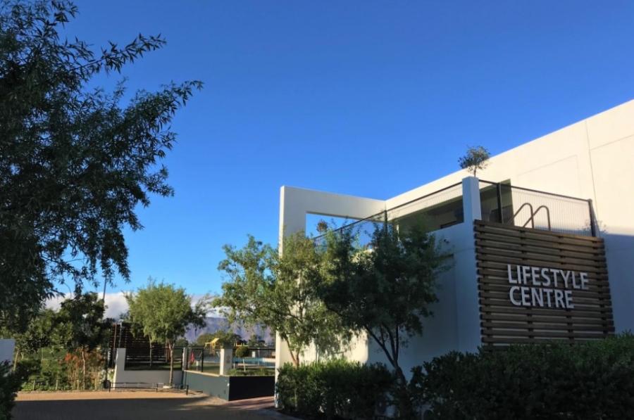 To Let 1 Bedroom Property for Rent in De Velde Western Cape